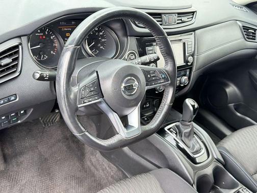 Caspian Blue Metallic 2019 Nissan Rogue SV