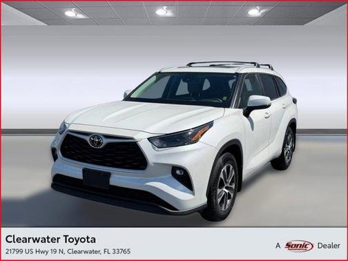 2023 Toyota Highlander XLE