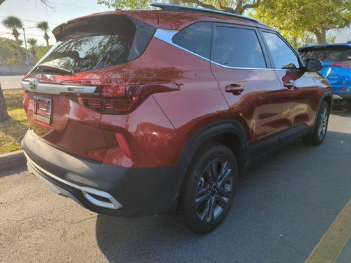 2021 Kia Seltos S