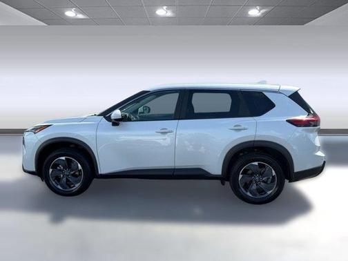White 2025 Nissan Rogue SV