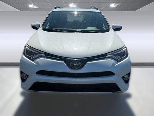 2017 Toyota RAV4 Platinum