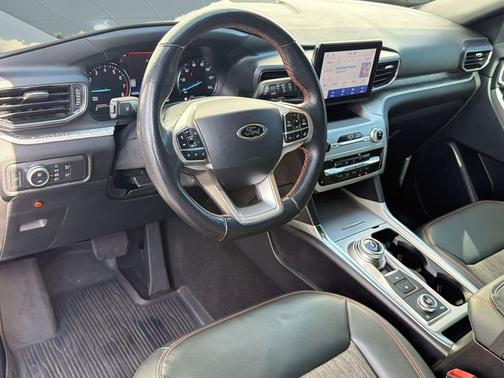 Forged Green Metallic 2022 Ford Explorer Timberline