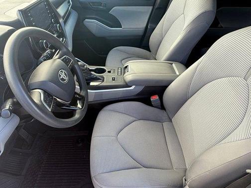 2021 Toyota Highlander L