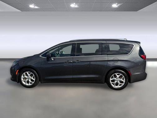 2020 Chrysler Pacifica Touring-L Plus