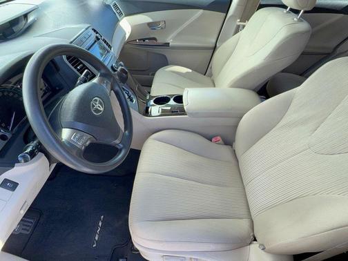 Magnetic Gray Metallic 2012 Toyota Venza LE