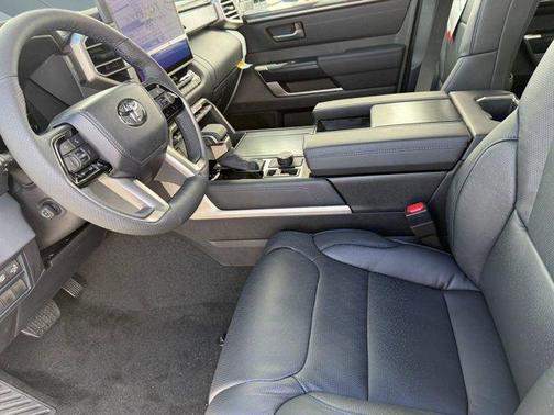 2026 Toyota Tundra Hybrid Platinum