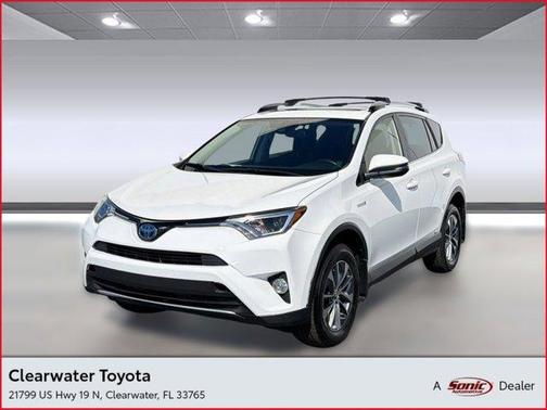 Super White 2018 Toyota RAV4 Hybrid XLE