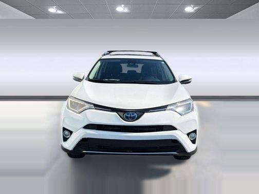 Super White 2018 Toyota RAV4 Hybrid XLE