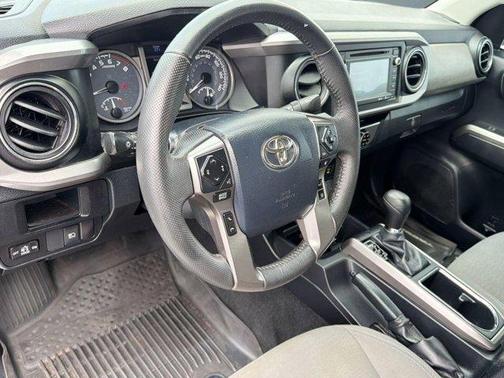 Super White 2018 Toyota Tacoma SR5