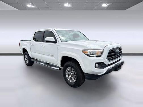 Super White 2018 Toyota Tacoma SR5