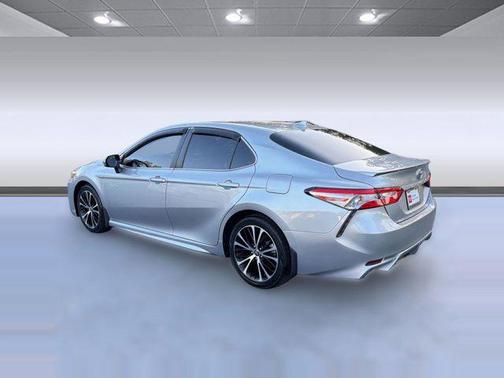 Celestial Silver Metallic 2020 Toyota Camry SE