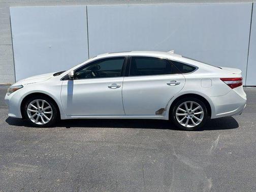 Tan 2014 Toyota Avalon Limited