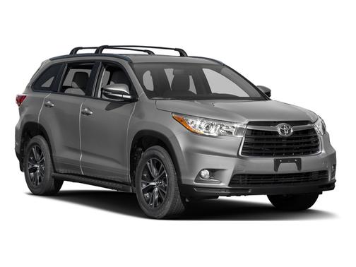 Midnight Black Metallic 2016 Toyota Highlander XLE
