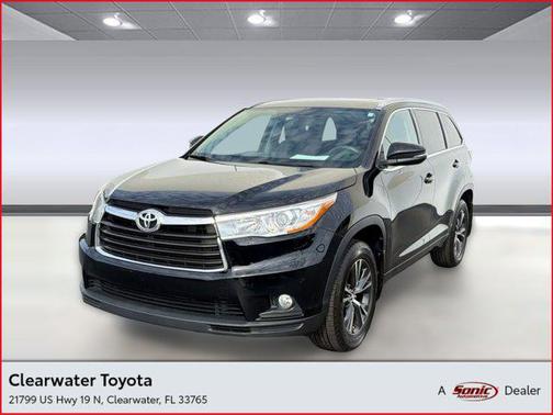 Midnight Black Metallic 2016 Toyota Highlander XLE