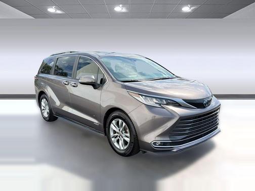 Predawn Gray Mica 2021 Toyota Sienna Limited 7-Passenger