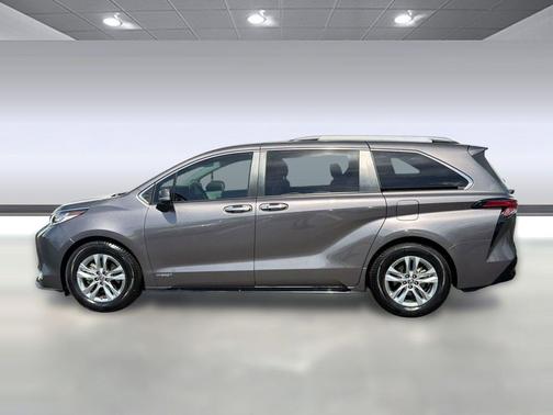 Predawn Gray Mica 2021 Toyota Sienna Limited 7-Passenger