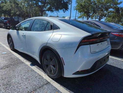2023 Toyota Prius LE