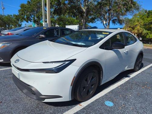 2023 Toyota Prius LE
