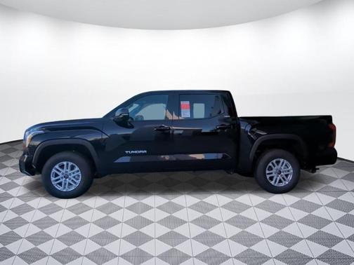 2025 Toyota Tundra SR