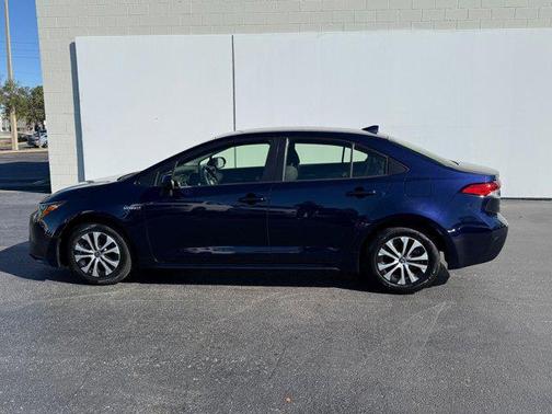 2021 Toyota Corolla Hybrid LE