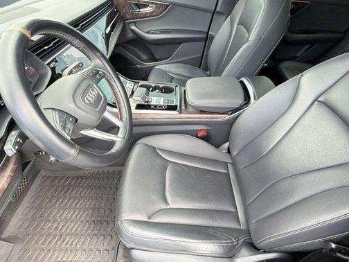 Samurai Gray Metallic 2020 Audi Q8 55 Premium Plus