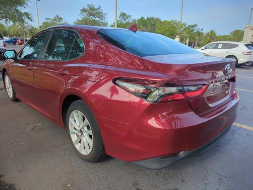 2022 Toyota Camry LE