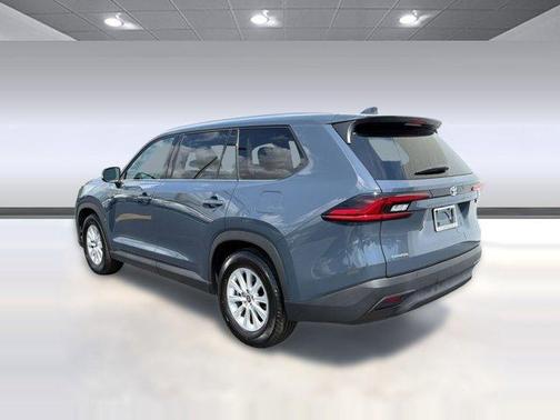 Midnight Black Metallic 2025 Toyota Grand Highlander XLE