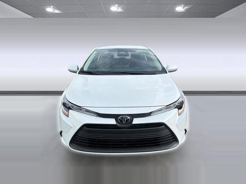 Wind Chill Pearl 2026 Toyota Corolla LE