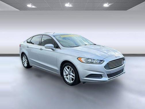 Ingot Silver 2013 Ford Fusion SE