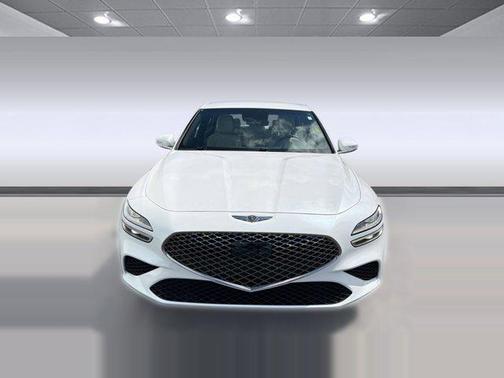 Uyuni White 2025 Genesis G70 2.5T AWD