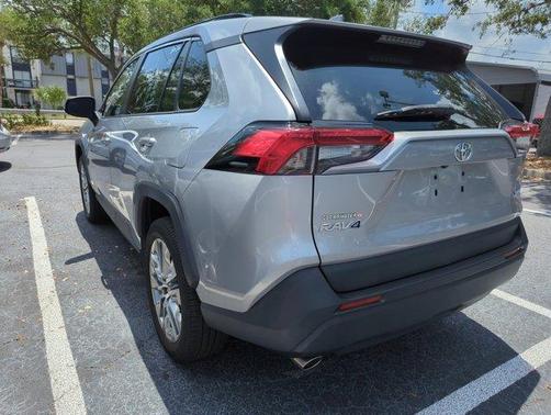 2020 Toyota RAV4 XLE Premium