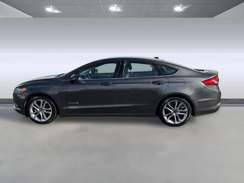 2017 Ford Fusion Hybrid SE