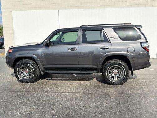 2021 Toyota 4Runner TRD Off Road
