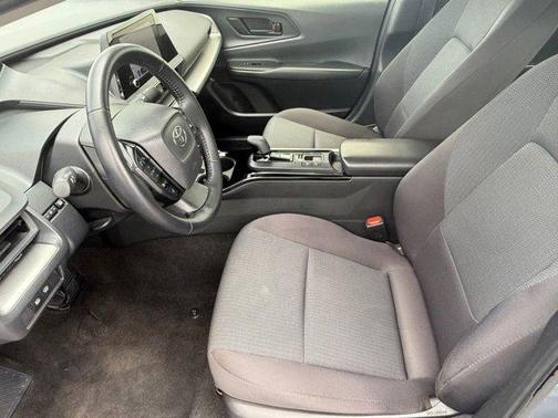 2023 Toyota Prius LE