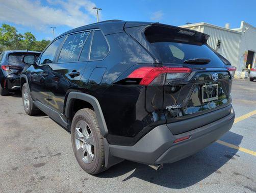 2024 Toyota RAV4 Hybrid SE