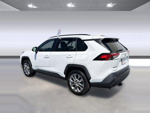 Super White 2020 Toyota RAV4 XLE Premium