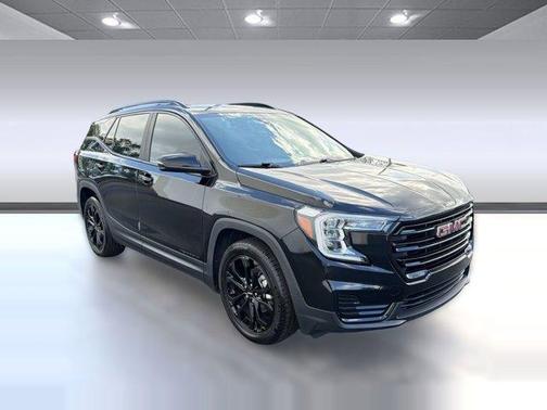 Ebony Twilight Metallic 2022 GMC Terrain SLE