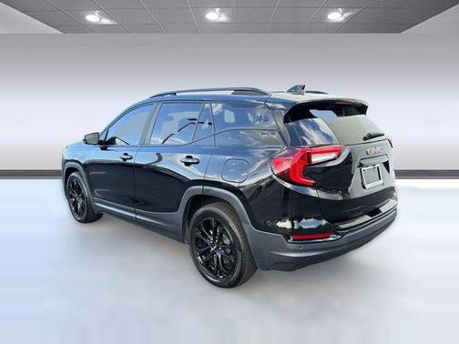 Ebony Twilight Metallic 2022 GMC Terrain SLE
