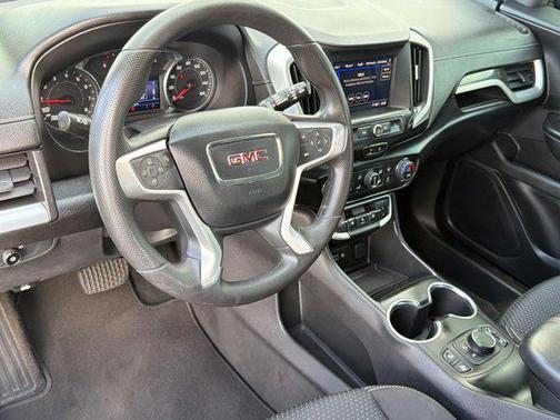 Ebony Twilight Metallic 2022 GMC Terrain SLE