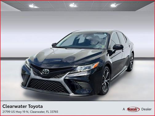 Midnight Black Metallic 2019 Toyota Camry SE