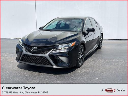 Midnight Black Metallic 2019 Toyota Camry SE