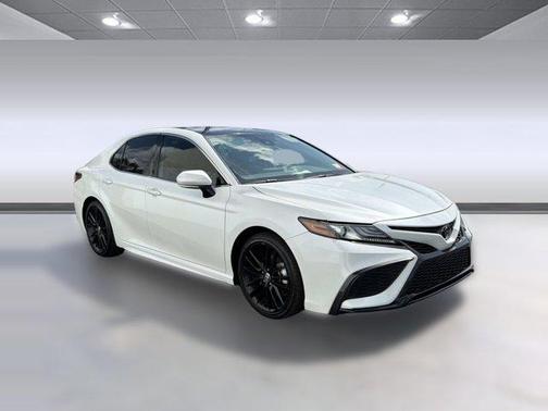 Wind Chill Pearl 2023 Toyota Camry XSE