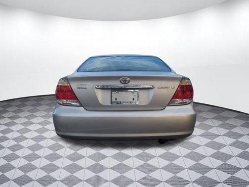 2006 Toyota Camry LE