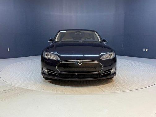 2014 Tesla Model S 85
