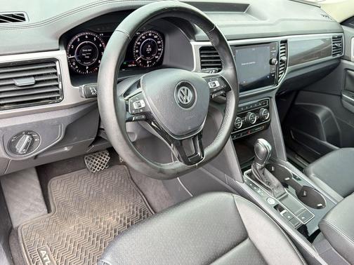 Reflex Silver Metallic 2019 Volkswagen Atlas 3.6L SEL