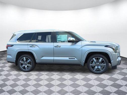 2025 Toyota Sequoia SR5