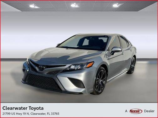 2020 Toyota Camry SE