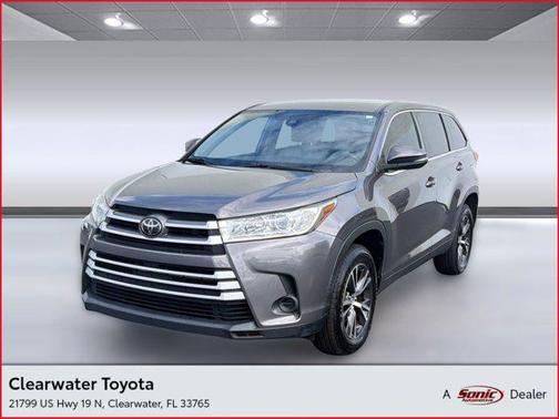 Predawn Gray Mica 2019 Toyota Highlander LE
