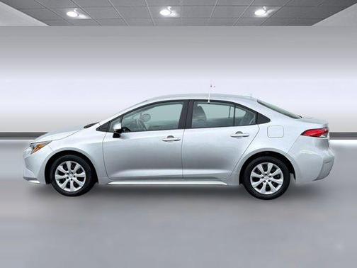 Classic Silver Metallic 2022 Toyota Corolla LE