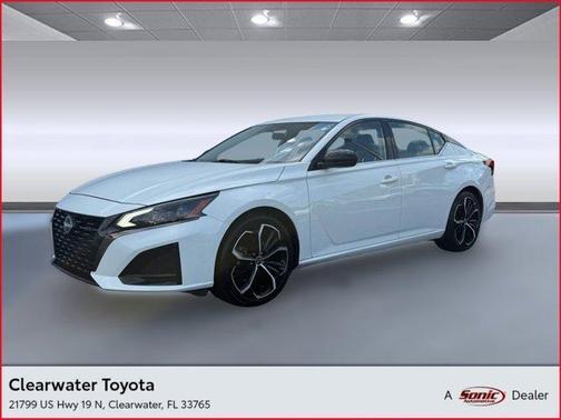 2023 Nissan Altima SR FWD
